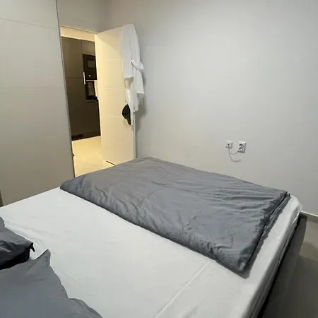 Polarstar B202 Apartment *